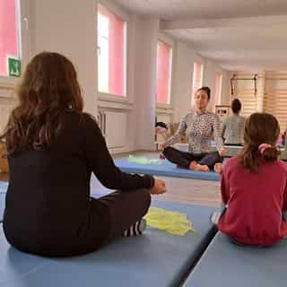 Unterstützung für Free in Motion: Kreatives Bewegen für junge Frauen